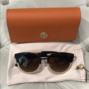 Tory Burch sunglasses black nude